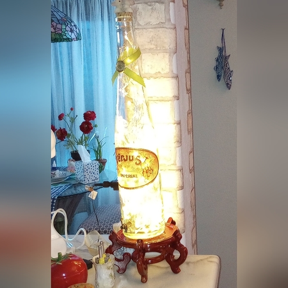 Vintage Solana Tuscany Bottle with Spigot - Picture 2 of 10